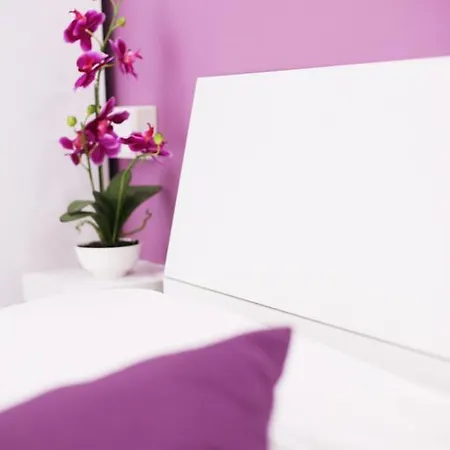 ゲストハウス Iris ローマ