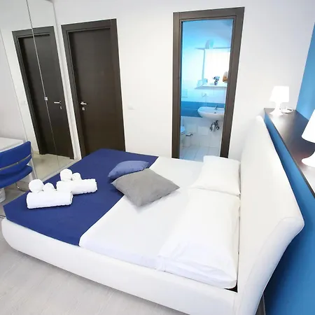 ゲストハウス Iris ローマ